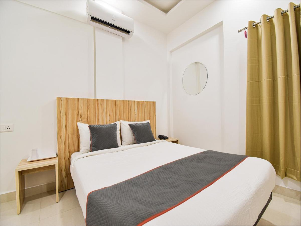 Oyo Townhouse 498 Hotel Western Nagpur Exterior foto