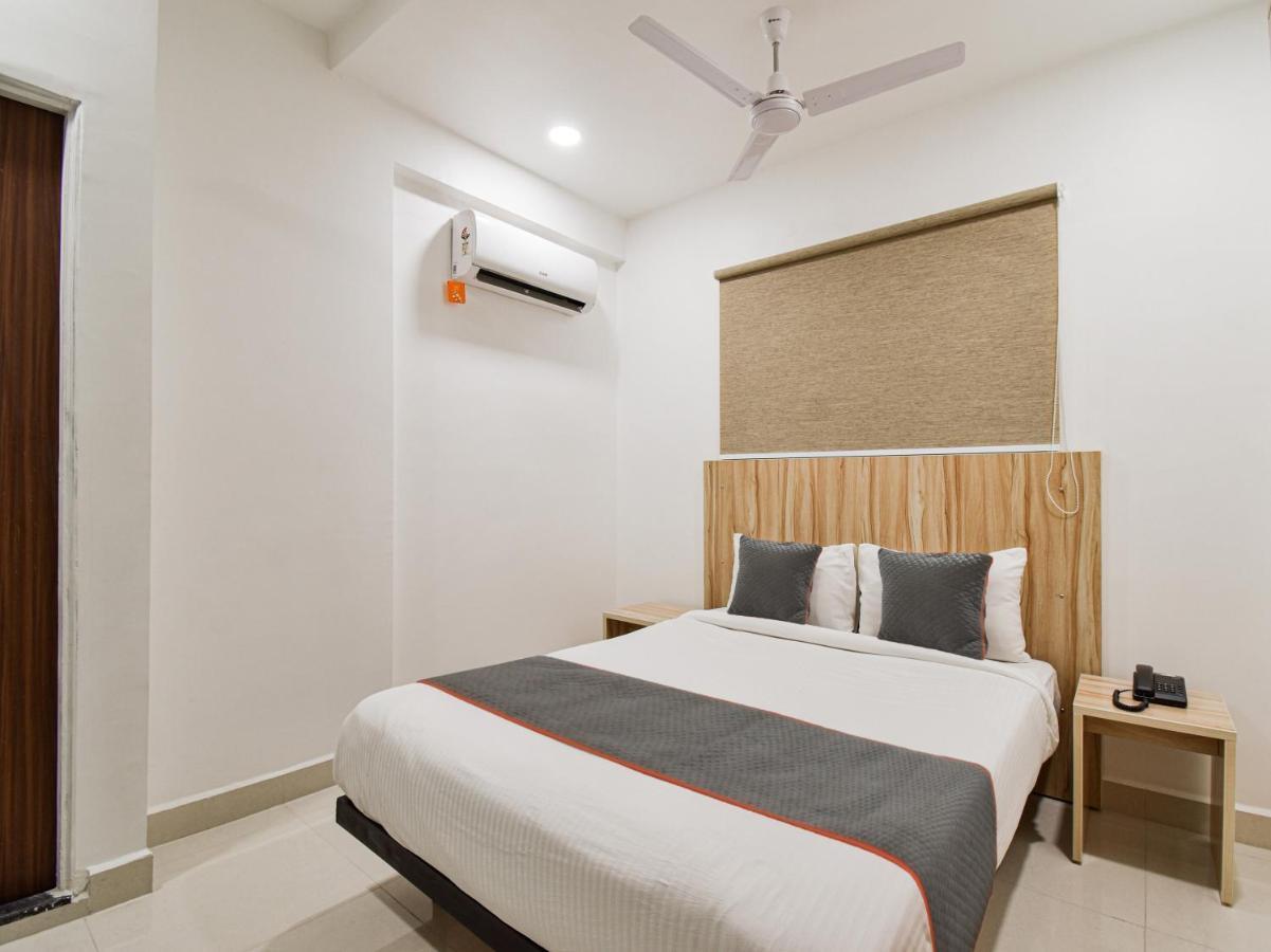 Oyo Townhouse 498 Hotel Western Nagpur Exterior foto